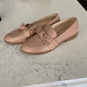 Tan leather shoes. Nine West.